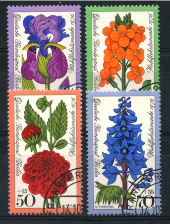 1976 - LOTTO/15599U  - BERLINO - FIORI DA GIARDINO 4v. -  USATI