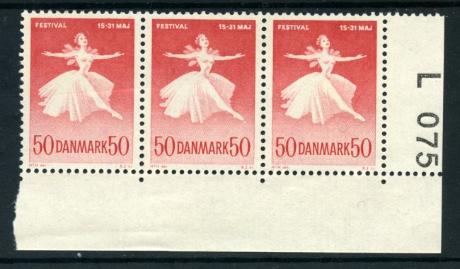 1965 - LOTTO/22858 - DANIMARCA - BALLETTI STRISCIA DI 3 - NUOVI