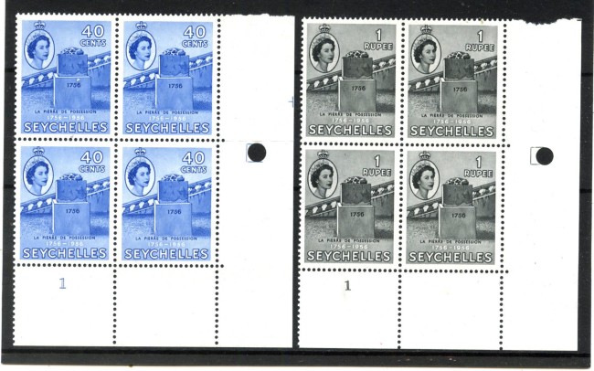 1956 - SEYCHELLES - LOTTO/42452 - BICENTENARIO DELLA PIETRA DI POSSESSO QUARTINE NUOVE
