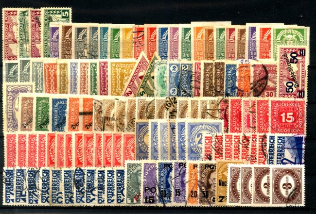 1899/1949  - AUSTRIA - LOTTO/42888 - INSIEME DI 220 FRANCOBOLLI DI SERVIZIO USATI e/o LINGUELLATI