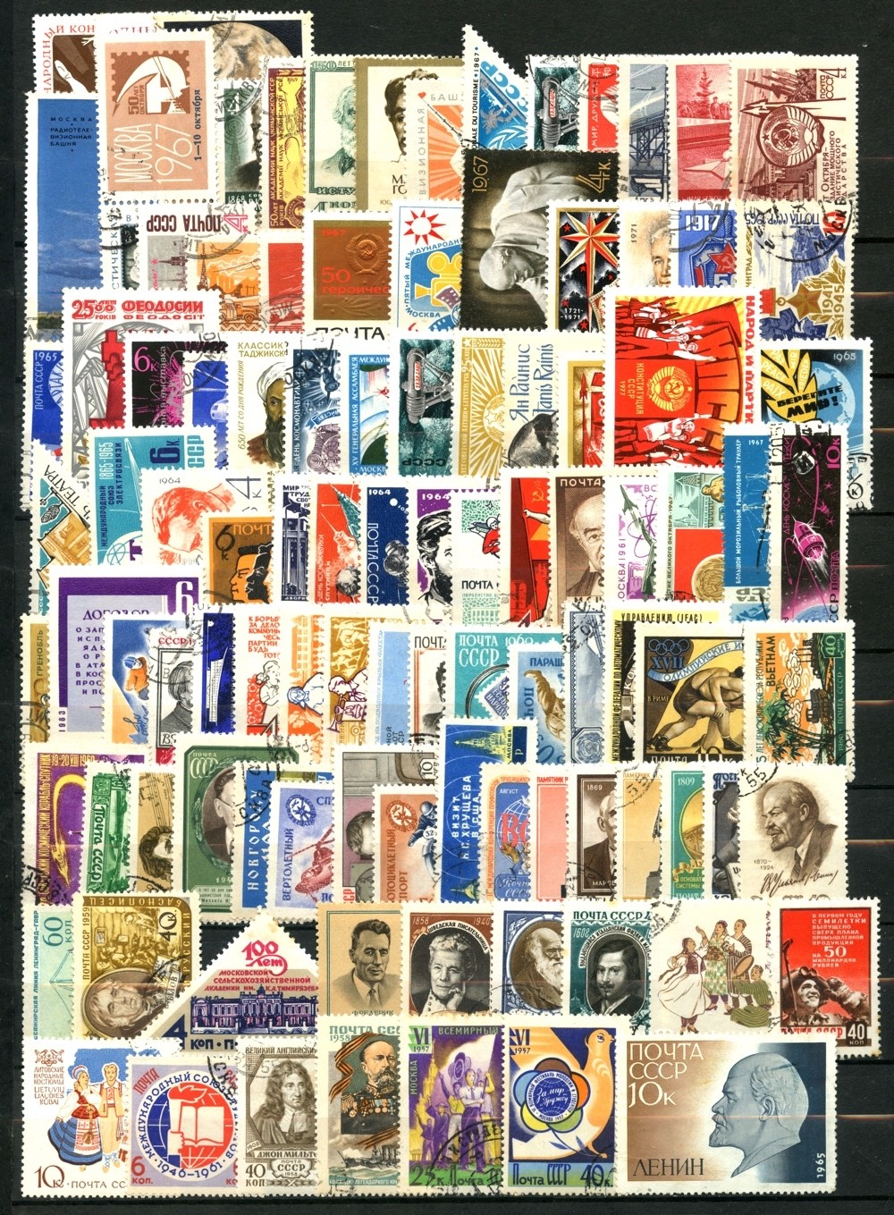 RUSSIA 100 FRANCOBOLLI COMMEMORATIVI DIFFERENTI USATI LOTTO/26953A
