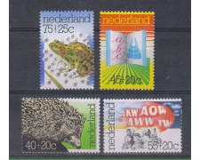1976 - LOTTO/8890 - OLANDA - BENEFICENZA 4v.