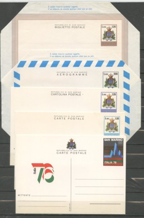 1976/1977 - SAN MARINO - LOTTO/47435 - INSIEME DI 5 CARTOLINE/AEROGRAMMI/BIGLIETTI POSTALI