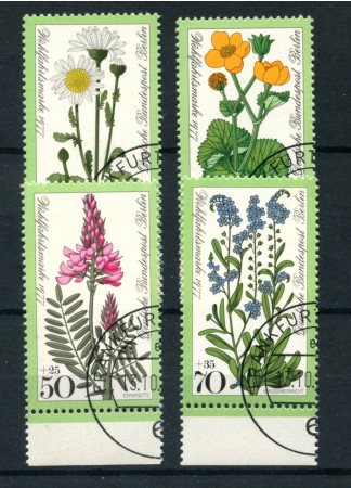 1977 - LOTTO/15608U - BERLINO - BENEFICENZA FIORI 4v. - USATI