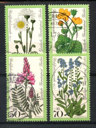 1977 - LOTTO/15608U - BERLINO - BENEFICENZA FIORI 4v. - USATI