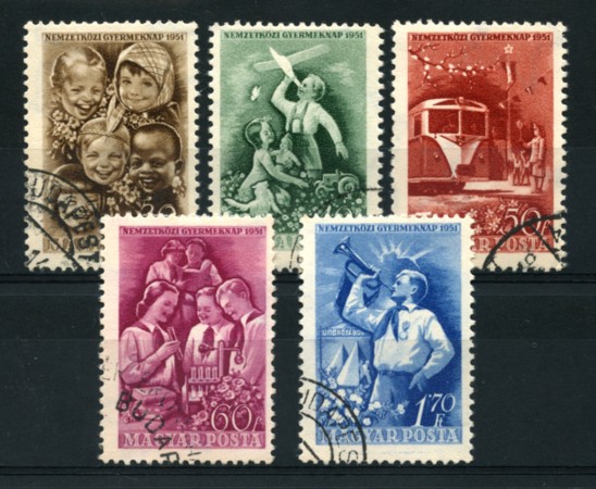 1951 - LOTTO/13849U - UNGHERIA - GIORNATA INFANZIA 5v. - USATI