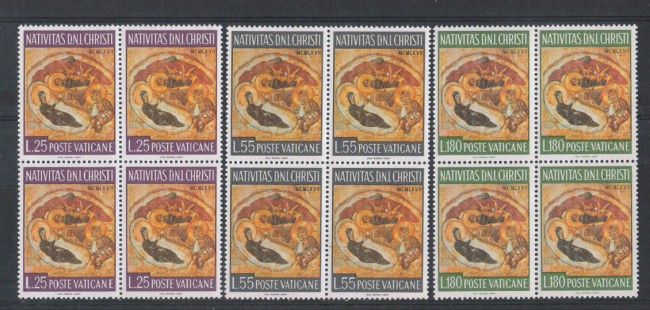 1967 - LOTTO/5916Q - VATICANO - NATALE 3v. QUARTINE