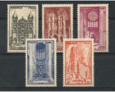 1944 - LOTTO/19558 - FRANCIA - CATTEDRALI  5v. - NUOVI